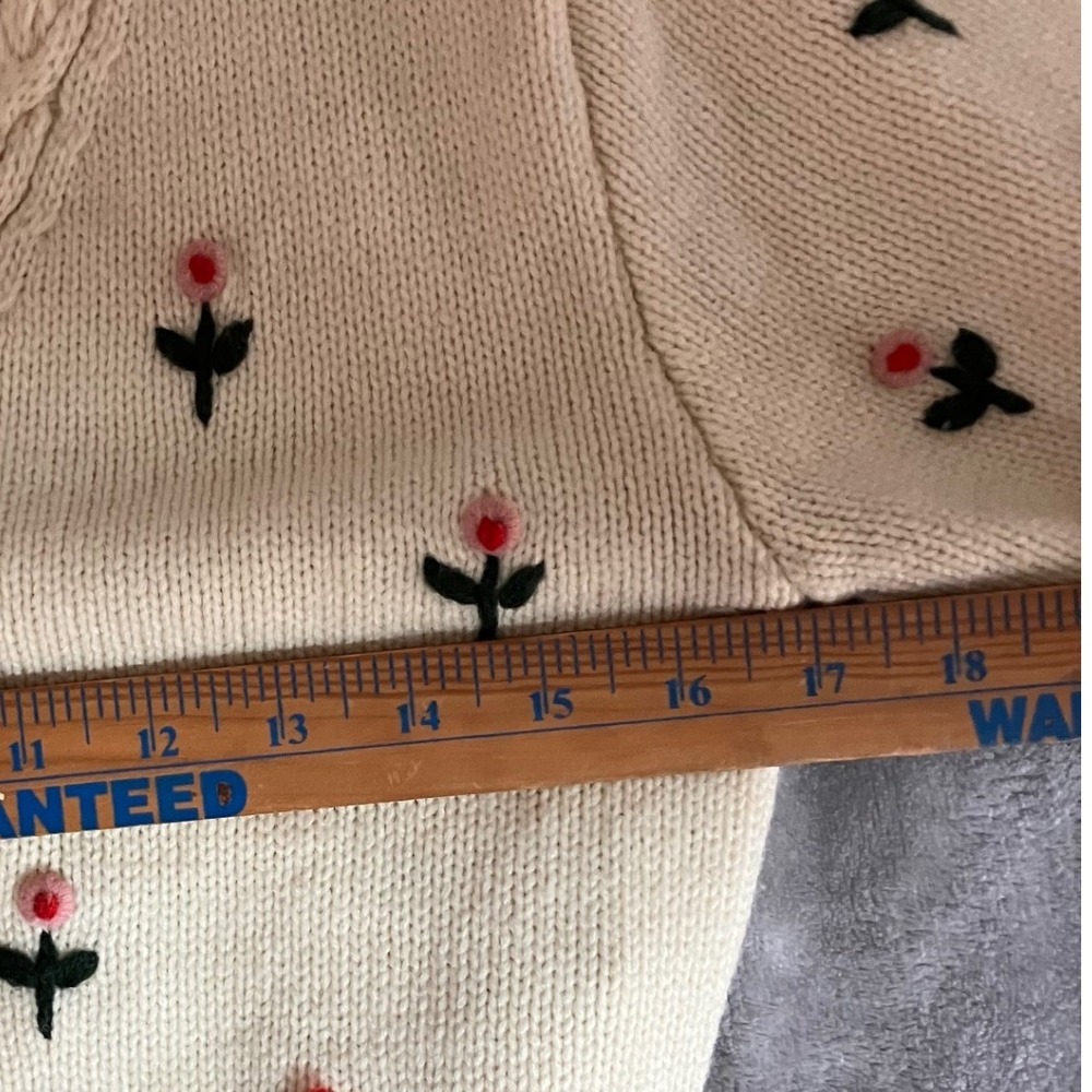 Cropped Cardigan Cream Floral Embroidered Short Sleeve Small Cottagecore Teacher - Picture 4 of 7